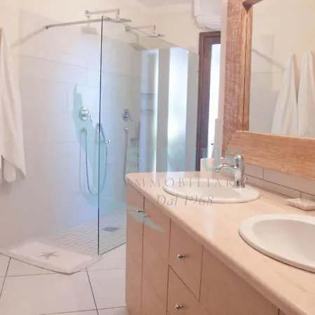 Apartment Attico Con Jacuzzi, Sauna Vista Sul Mare E Citta Villasimius