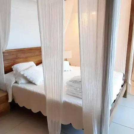 Apartment Attico Con Jacuzzi, Sauna Vista Sul Mare E Citta Villasimius