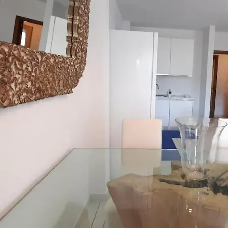 Attico Con Jacuzzi, Sauna Vista Sul Mare E Citta Villasimius